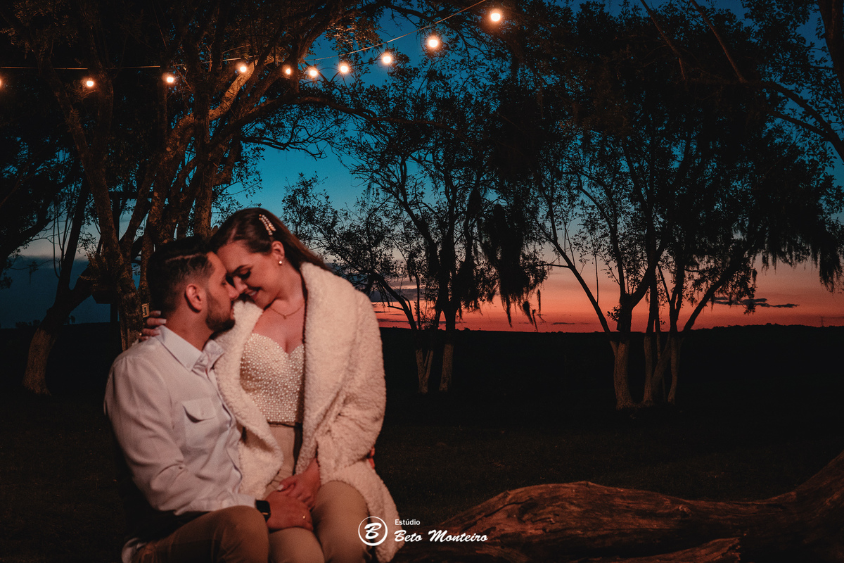fotografo de casamento - videos de casamento - filmagem - casamento - cinegrafista - filmmaker - wedding - produtora - curitiba - estudio beto monteiro - casal - pre wedding - millena e anderson - plantação trigo - espaço do campo - por do sol - cachoeira
