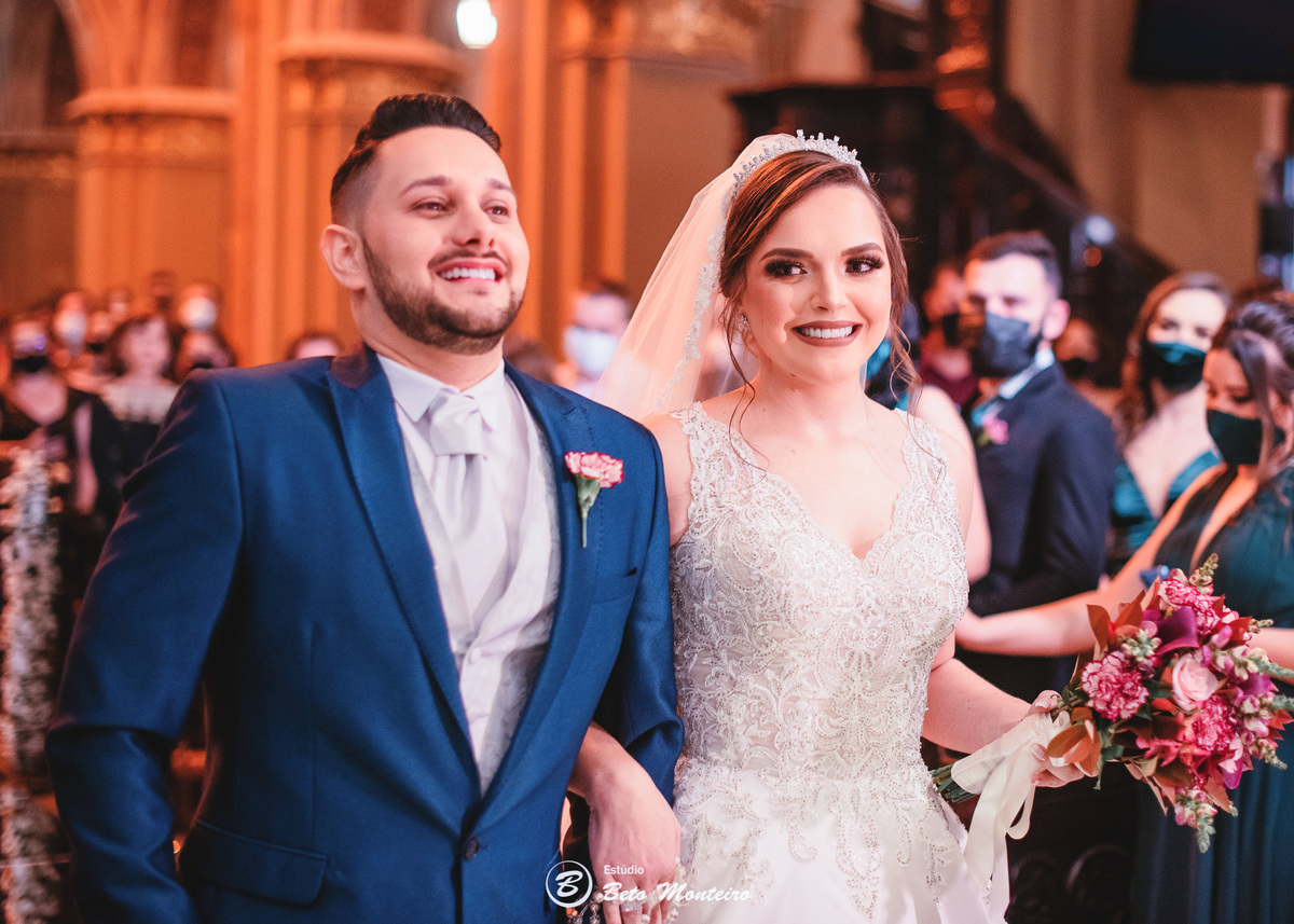 fotografo de casamento - videos de casamento - filmagem - casamento - cinegrafista - filmmaker - wedding - produtora - curitiba - estudio beto monteiro - casal - pre wedding - millena e anderson - garibaldi - catedral - melissa campano - mari cerimonial