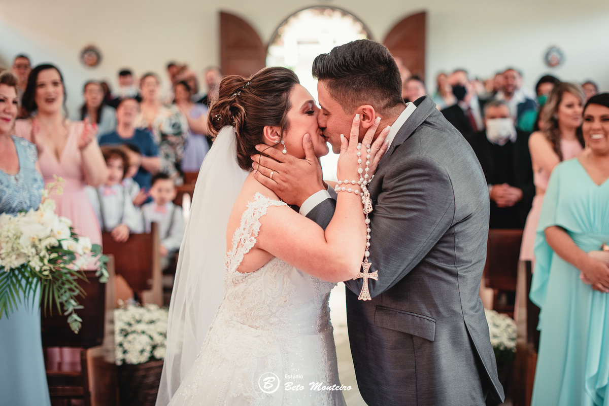 fotografo de casamento - videos de casamento - filmagem - casamento - cinegrafista - filmmaker - wedding - produtora - curitiba - estudio beto monteiro - casal - pre wedding - estephany e jefferson - chacara do rocio - tim tim - igreja sao francisco xavie