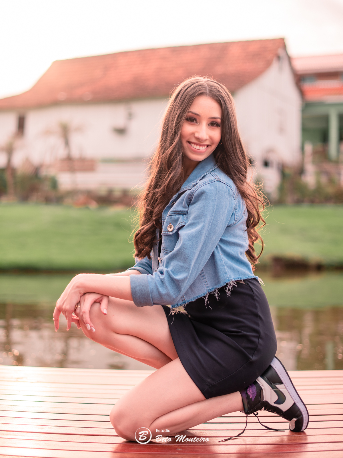 Aniversário de 15 anos - Foto e Filmagem - Debutante - Estúdio Beto Monteiro - Curitiba - fotografo de 15 anos - fotógrafa - sessao de fotos - book de fotos - book de 15 anos - fotografo - chácara ienkot - vestido - Lívia